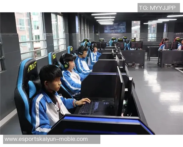 电竞实时数据青年赛分析V5心理素质表现与战术应对能力探讨